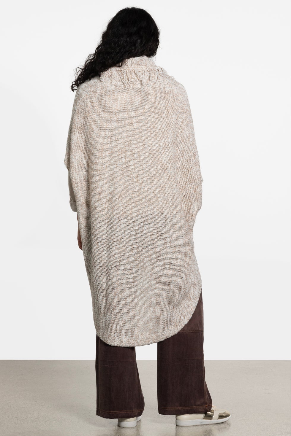 Zolie Chunky Knit Shrug in Brown